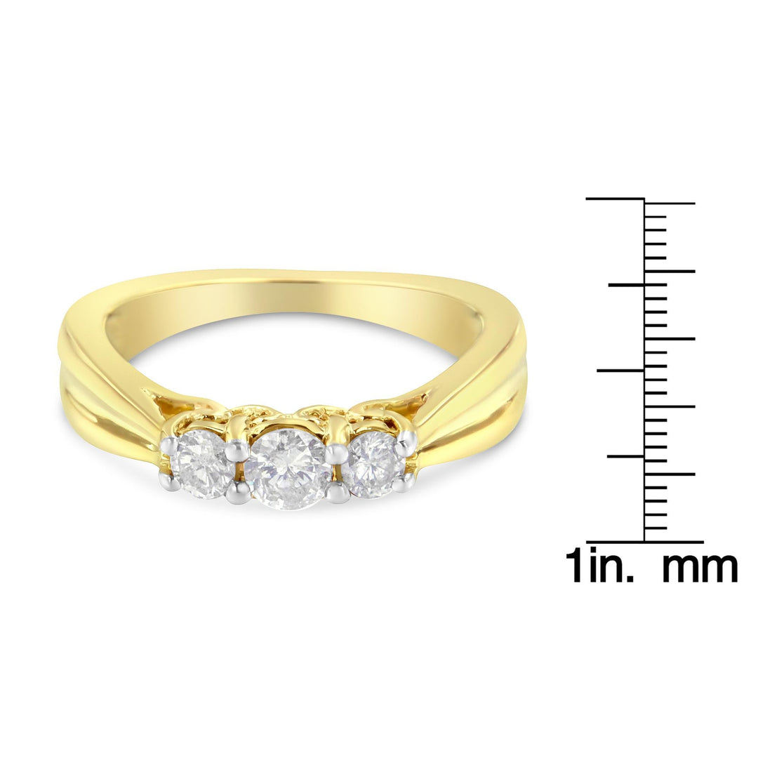 10K Yellow Gold Three-stone Diamond Ring (0.50 cttw, J-K Color, I2-I3 Lime Shadow