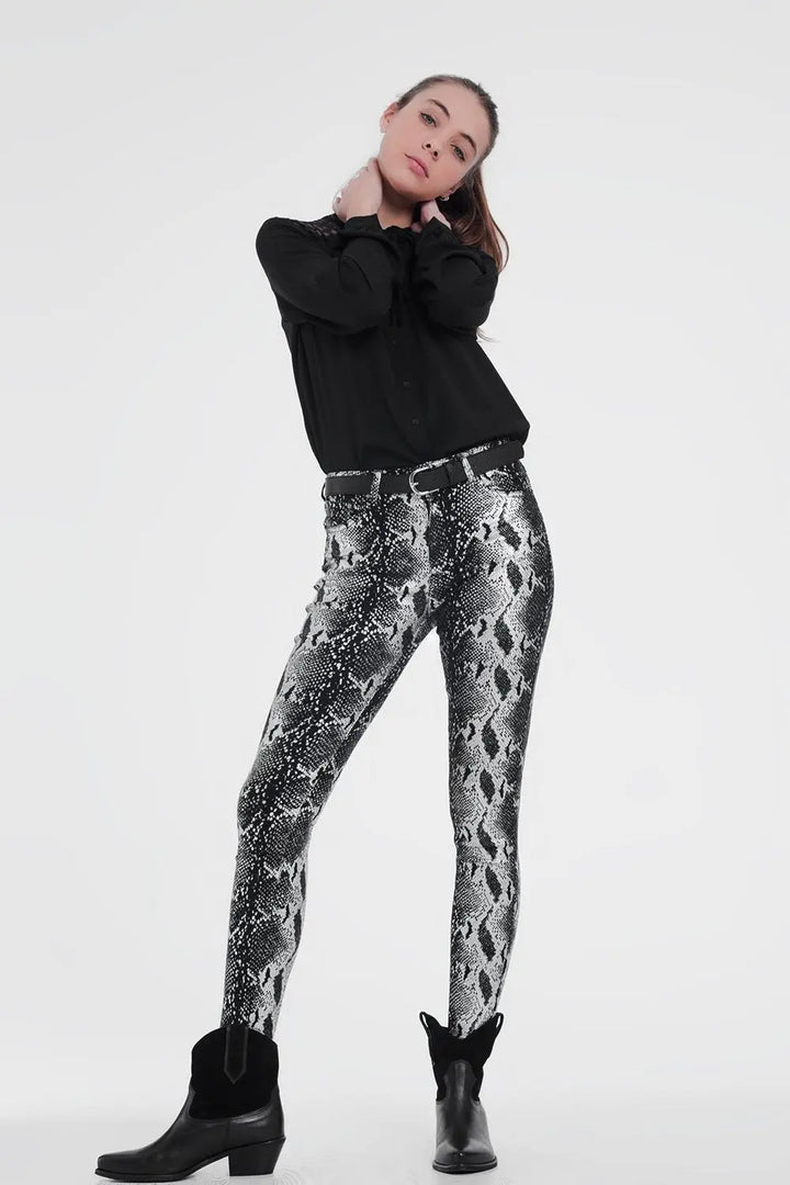 Glossy Black Stretchable Fashion-Forward Slim Pants Erin Theia