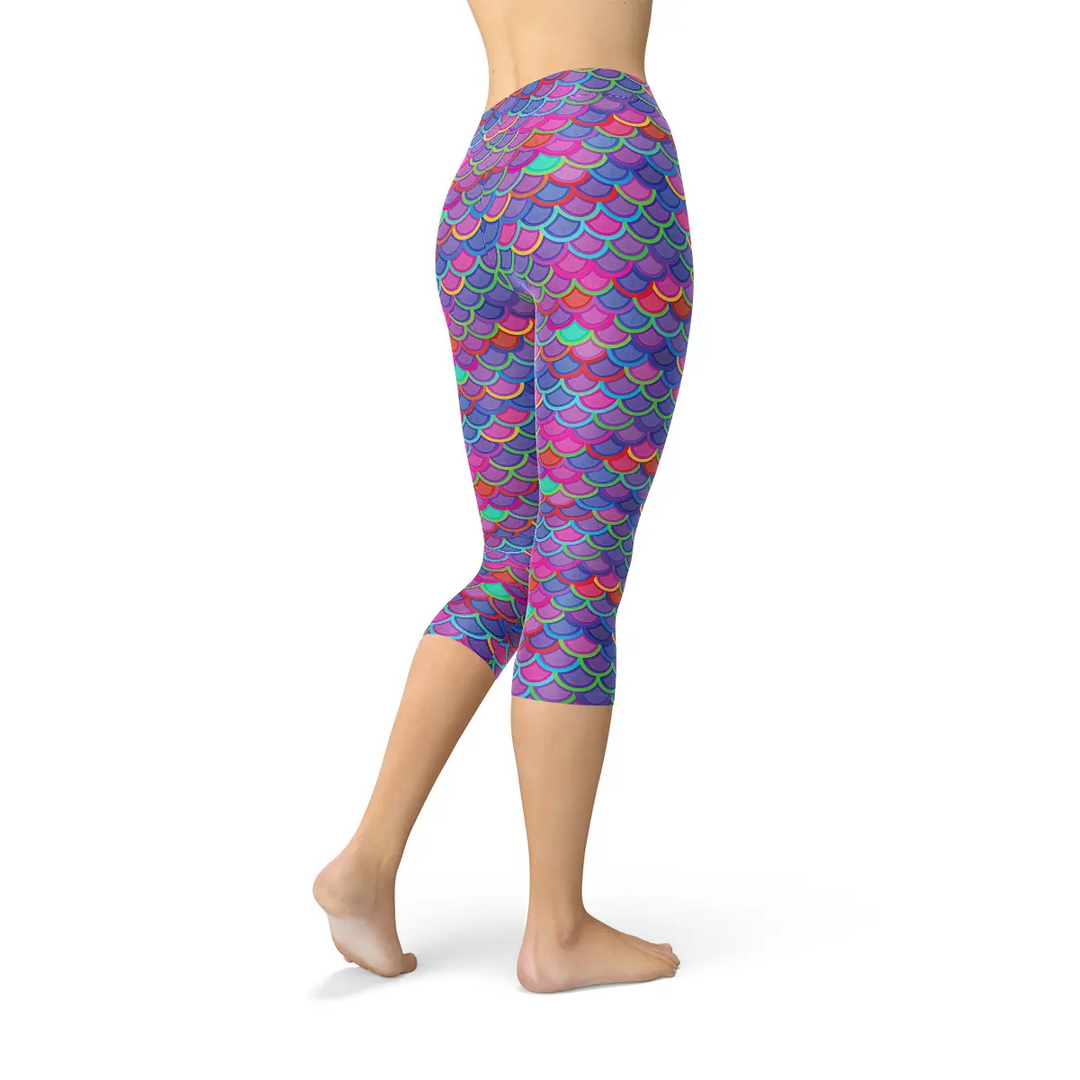 Enchanting Mermaid-Themed Women's Capri Leggings in Lavender and Coral Maroon Sooty