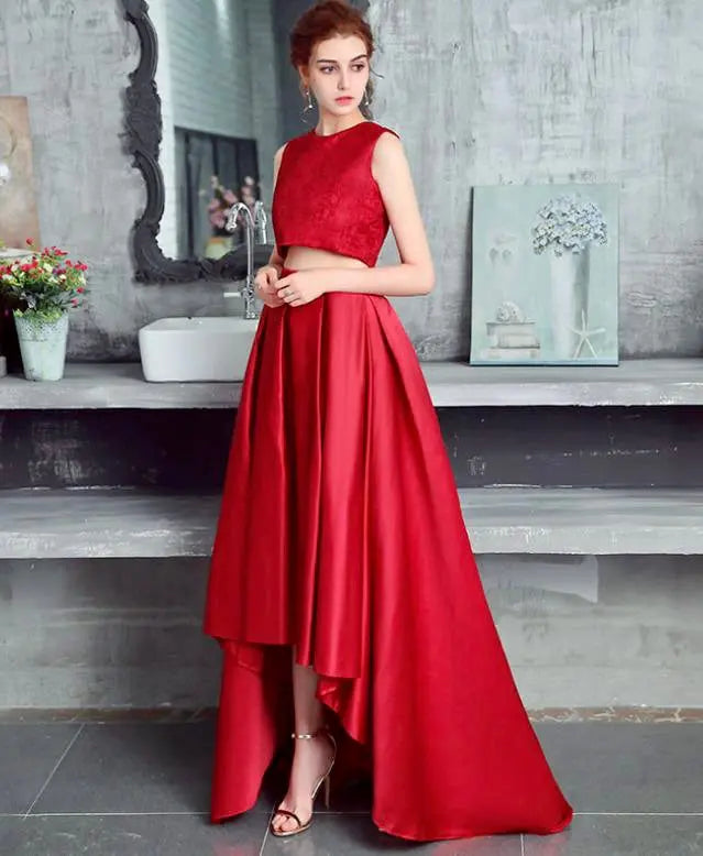 Chic Ruby Satin Skirt and Lace Blouse Combination Gray Eos